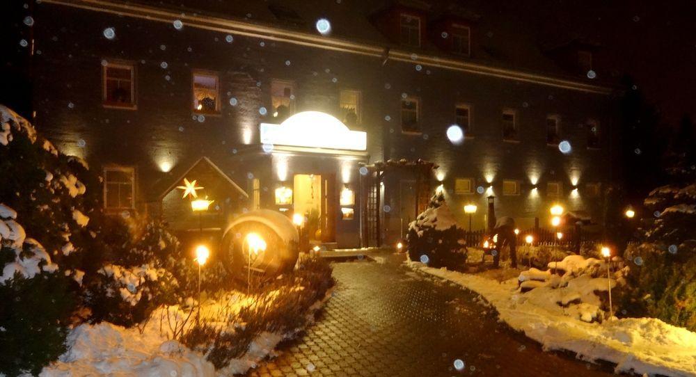 Logis L'Auberge Gutshof Bischofswerda Exteriör bild
