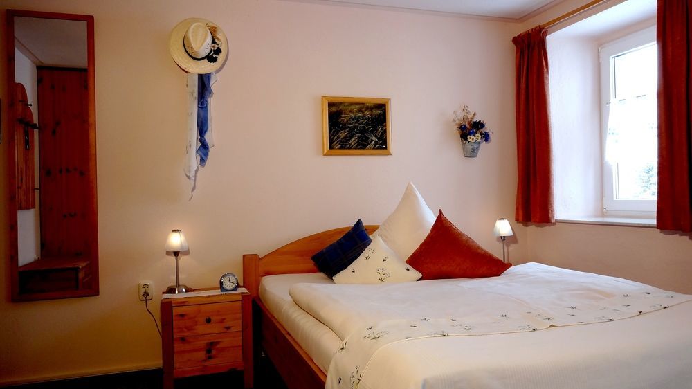 Logis L'Auberge Gutshof Bischofswerda Exteriör bild